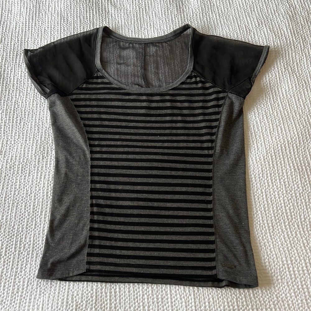 Guess Top